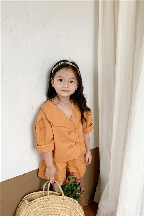 Conjunto Infantil Coreano Niña Verano - Blusa Doble Botonadura y Pantalón Ancho Capri - Image 12