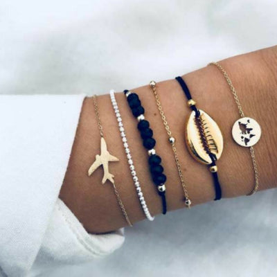 Pulsera de 4 Piezas con Cuentas Huecas de Flor en Cadena - Image 6