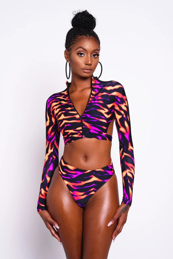 Bikini Estampado con Halter y Cierre - Diseño Europeo Sexy