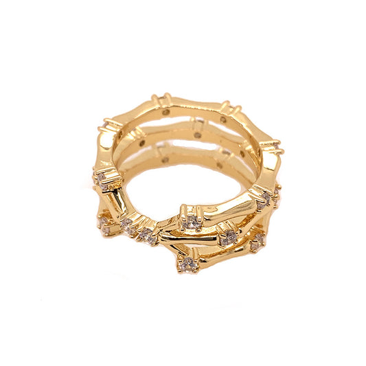 Anillo de Bambú con Zirconia Chapado en Oro 18k - Diseño Personalidad