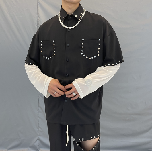 Playera Punk Rock Negra con Remaches y Drapeado Transpirable - Image 9