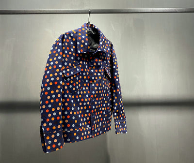 Chaqueta Delgada Azul Marino con Lunares Arcoíris - Estilo Urbano - Image 6