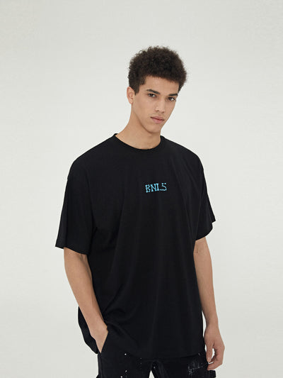 Playera Estampada Ripple con Letras Cruzadas - Image 8