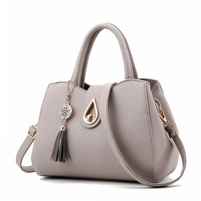 Bolso de Lujo SMOOZA con Asa Superior y Detalles en Borla - Bolso Bandolera Elegante para Mujer - Image 14