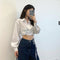 Blusa Blanca Polo con Cuello, Mangas Murciélago y Hombros Descubiertos