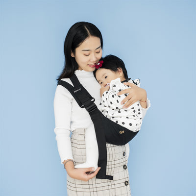 Mochila Portabebé Ergonómica de Una Correa con Abrazo Frontal - Image 9