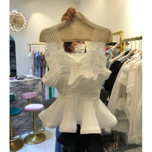 Blusa Elegante de Encaje con Hombros Descubiertos y Detalle de Volantes - Image 4