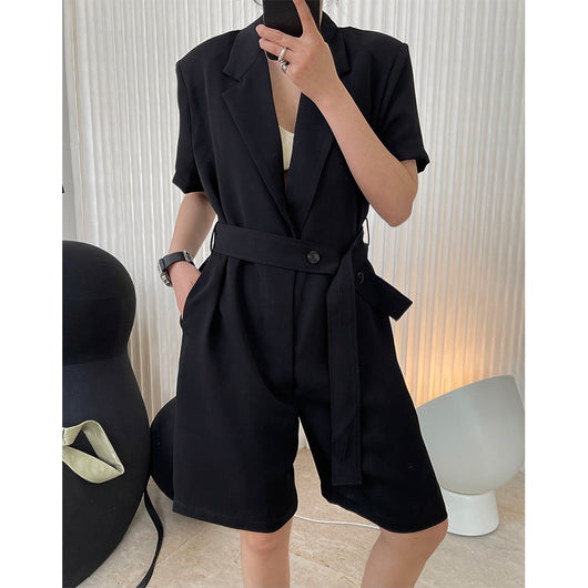 Jumpsuit Elegante de Piernas Anchas con Cuello Solapa y Cintura Ajustable - Image 6