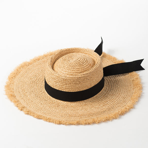 Sombrero de Rafia con Lazo Plano y Cinta Decorativa