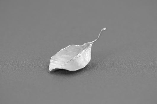 Broche de Hoja en Plata 925 - Accesorio Elegante para Traje y Chaqueta - Image 5