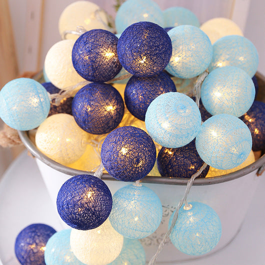 Guirnalda LED Decorativa con Bolitas de Algodón - Luz Cálida para Ambientes Mágicos - Image 7