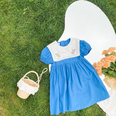Vestido Corto de Algodón Lavado con Bordado Floral y Cuello Solapa