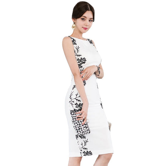 Vestido Ajustado con Encaje sin Mangas para Realzar la Figura - Image 11