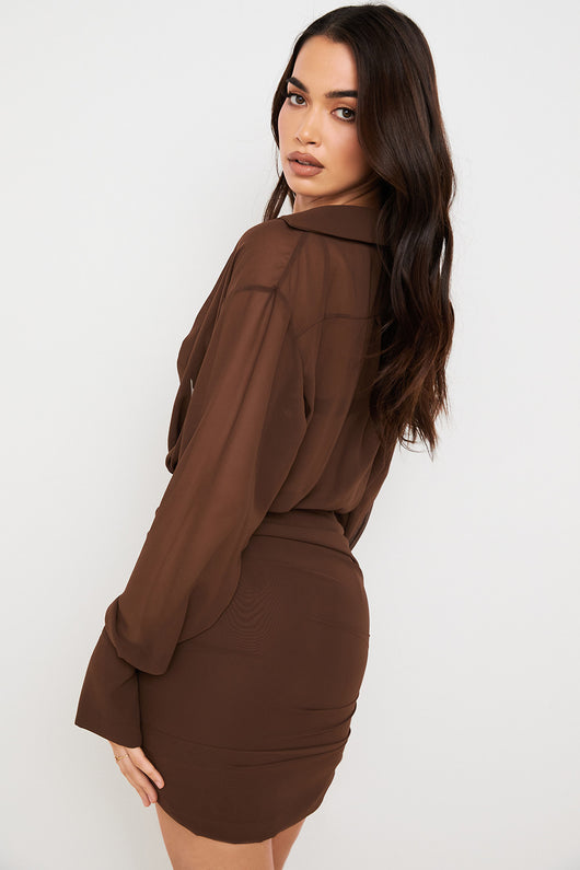 Conjunto de Dos Piezas: Falda Corta Ajustada y Top Elegante - Image 8