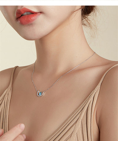 Collar de Plata Esterlina con Diseño Minimalista de Luna y Búho - Image 2