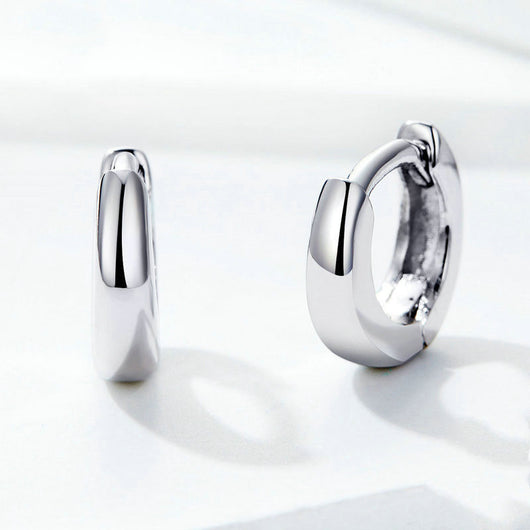 Aretes de Plata 925 Diseño Brillante y Minimalista