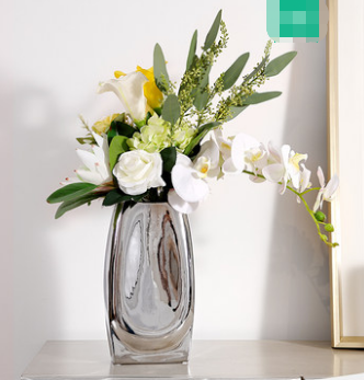 Jarrón de Plata Minimalista para Flores - Image 9