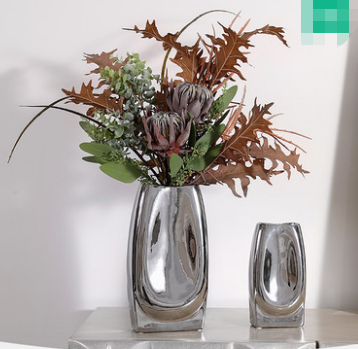 Jarrón de Plata Minimalista para Flores - Image 8