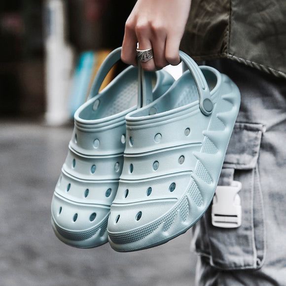 Zapatos de Moda con Agujeros para Parejas - Tendencia Actual