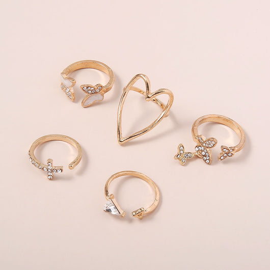 Anillo Mariposa con Corazón Hueco y Cristales Brillantes - Image 8
