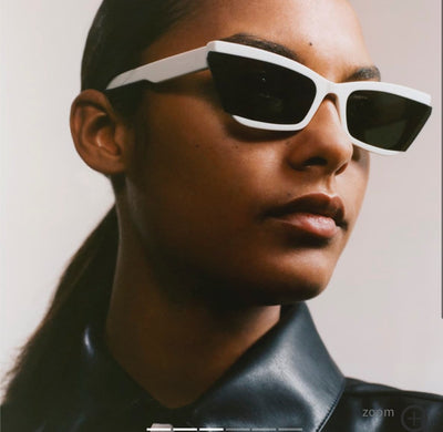 Gafas de Sol Retro Moderno con Cristales Deslumbrantes