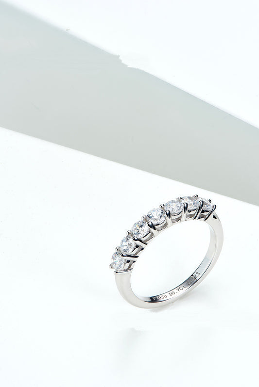 Anillo de Diamantes en Fila Plata de Ley para Mujer - Image 2