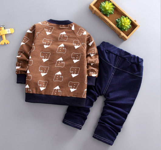 Conjunto Infantil de 3 Piezas: Chaqueta y Pantalón Largo con Estampado de Casa - Image 5