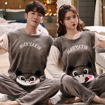 Pijama de Terciopelo para Parejas - Talla Plus Confort Total - Image 4