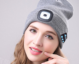 Gorro Inteligente Bluetooth con Audífonos LED Inalámbricos - Image 7