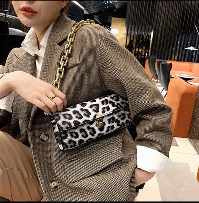Bolso Francés de Diseñador con Cadena Gruesa - Clutch Elegante para Otoño Invierno - Image 2