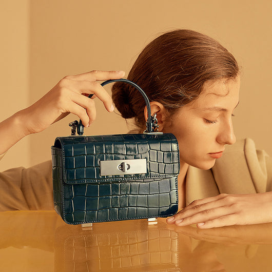 Bolso Bandolera de Cuero Coreano para Mujer - Estilo Moderno y Versátil - Image 5