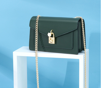 Bolso Bandolera de Piel Genuina con Cadena para Mujer - Image 10
