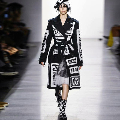 Abrigo Trinchera Oversized Doble Botonadura con Estampado de Letras - Image 10
