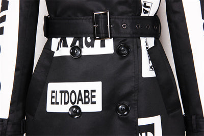 Abrigo Trinchera Oversized Doble Botonadura con Estampado de Letras - Image 7