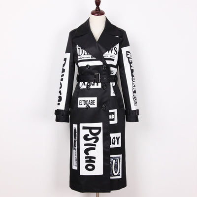 Abrigo Trinchera Oversized Doble Botonadura con Estampado de Letras - Image 4