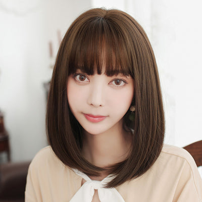 Peluca Corta Estilo Bobo Japonés con Flequillo Aireado - Corte Facial Rejuvenecedor - Image 6