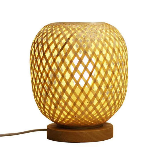 Lámpara de Mesa Decorativa Nórdica Tejida en Bambú - Estilo Minimalista para Espacios Modernos - Image 2