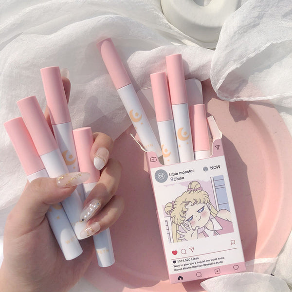 Labial Blanco Mate Resistente al Agua