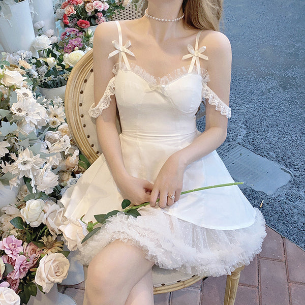 Vestido Bailarina Blanco con Falda Tutú, Cintura Ajustada y Encaje Suspensor