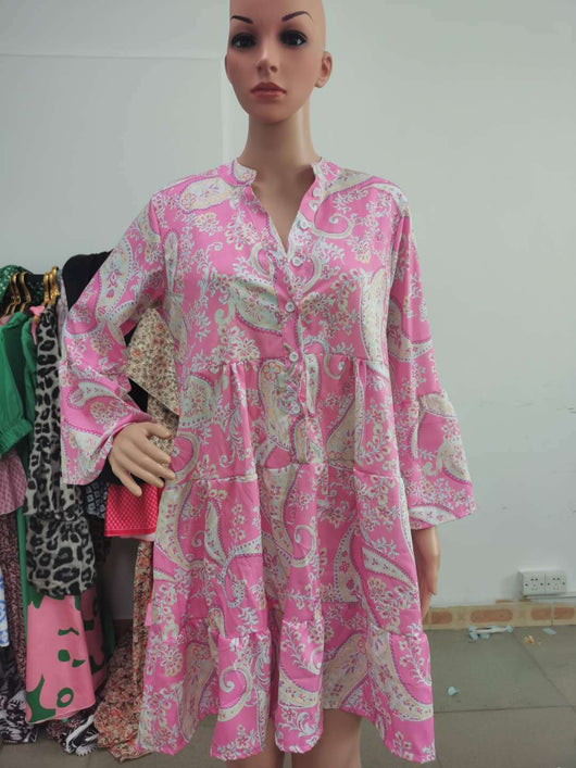 Falda Acampanada con Escote en V y Estampado - Image 14