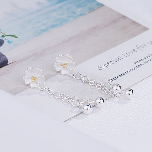 Aretes Largos de Flor de Cerezo con Borla Literaria Minimalista - Image 2