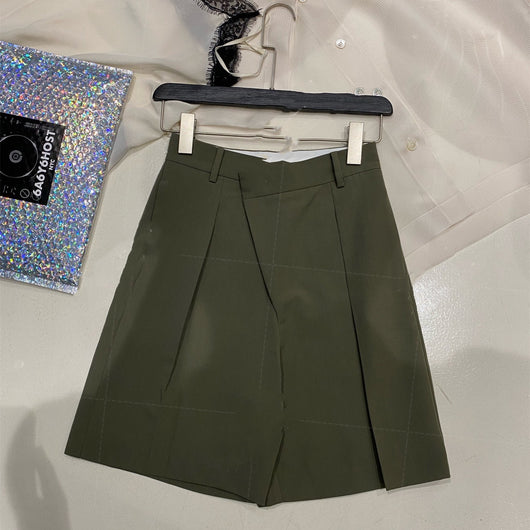 Bermudas de Vestir con Detalle Diagonal - Image 9
