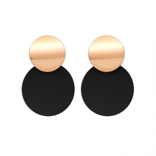 Aretes Colgantes Geométricos Dorados con Concha - Diseño Coreano Moderno - Image 3