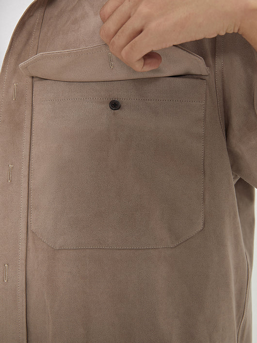 Camisa Suave de Gamuza con Bolsillos - Diseño Minimalista y Cómodo - Image 11