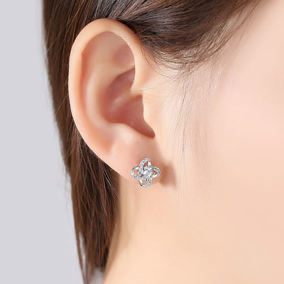 Aretes de Plata de Ley S925 con Circonita 3A Diseño Trébol de Cuatro Hojas - Image 8