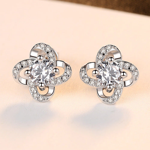 Aretes de Plata de Ley S925 con Circonita 3A Diseño Trébol de Cuatro Hojas