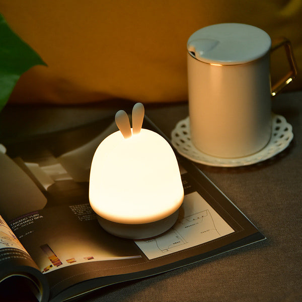Luz Nocturna LED Táctil de Silicona - Protección Visual Infantil