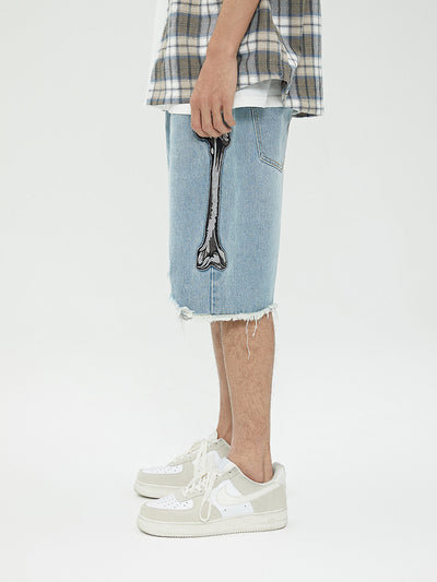 Shorts de Mezclilla Desgastados con Bordado en Hueso y Orilla Cruda - Image 5