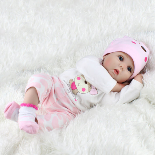 Muñeca Bebé Realista con Cabello Liso - Regalo Perfecto para Niñas - Image 4