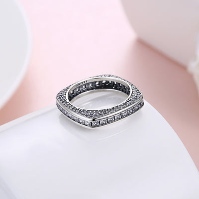Anillo de Diseño Retro con Circonita Incrustada - Estilo Cuadrado